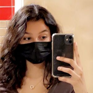 Meet your Posher, Sophia